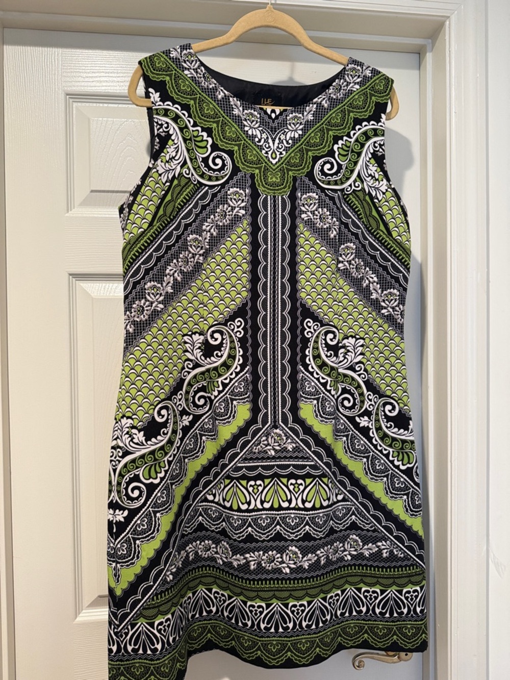 Autumn Wedding Guest Green White Black Sleeveless Autumn Work Professional 14